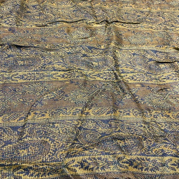 Green Patterned Pashmina - Picture 6 of 6